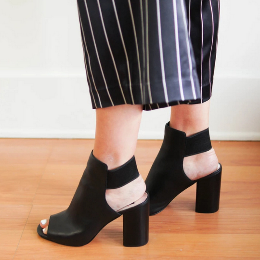 Dolce Vita Rayne Bootie - Black